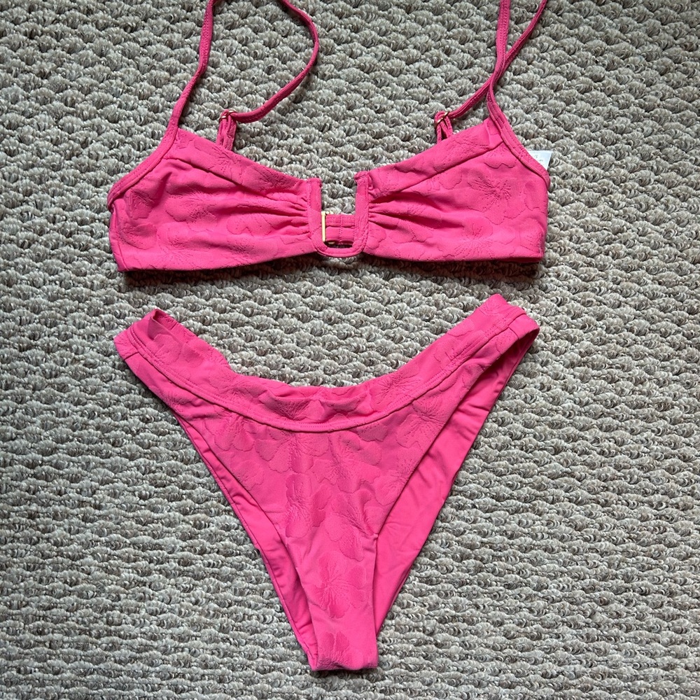NWOT L*Space Vibrant Pink Textured Bikini